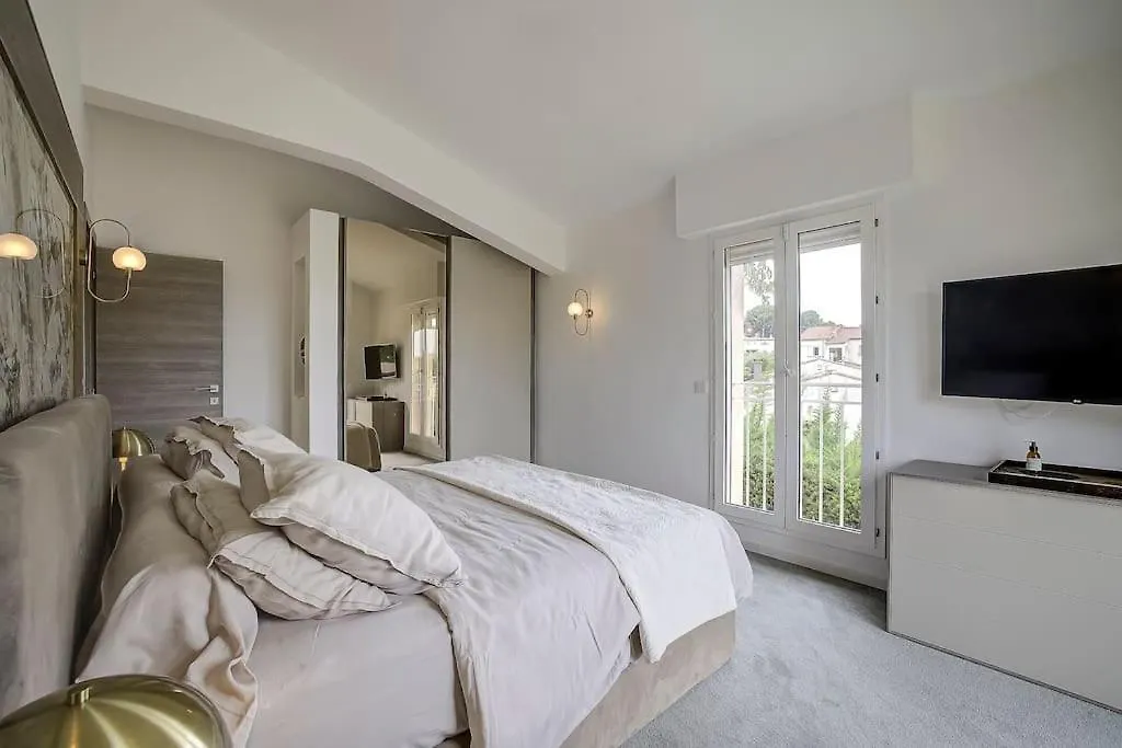 Twin Luxurious Villas 8 Bedroom Pool In Vallauris