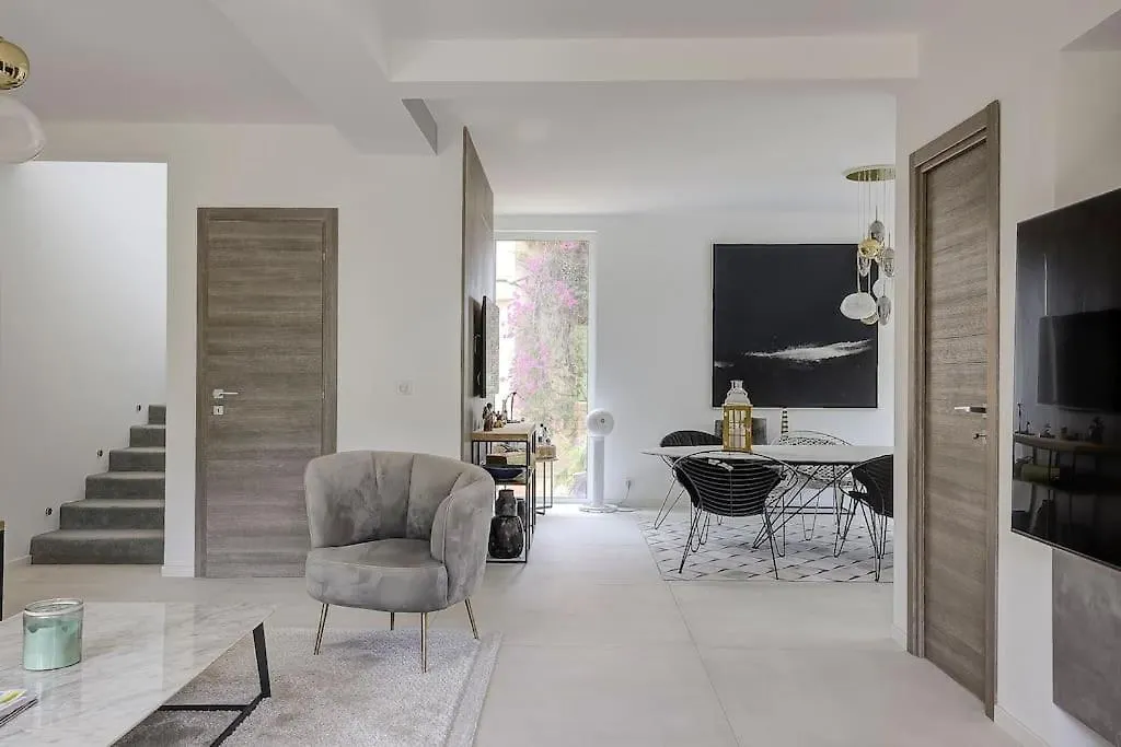 Twin Luxurious Villas 8 Bedroom Pool In Vallauris