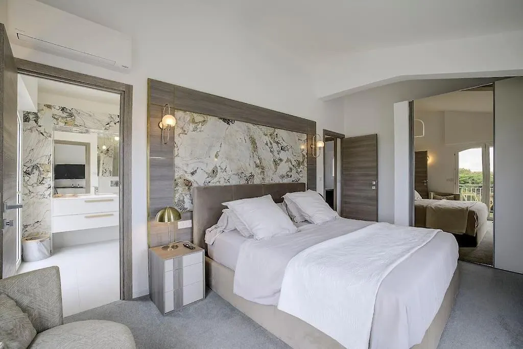 Twin Luxurious Villas 8 Bedroom Pool In Vallauris