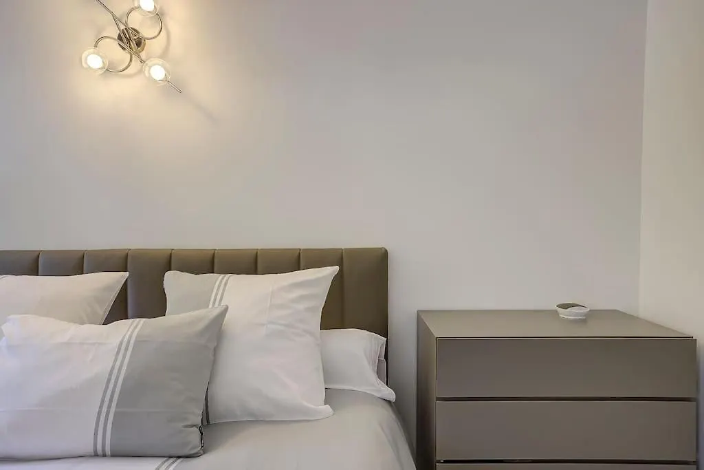 Twin Luxurious Villas 8 Bedroom Pool In Vallauris 0*,  Γαλλία